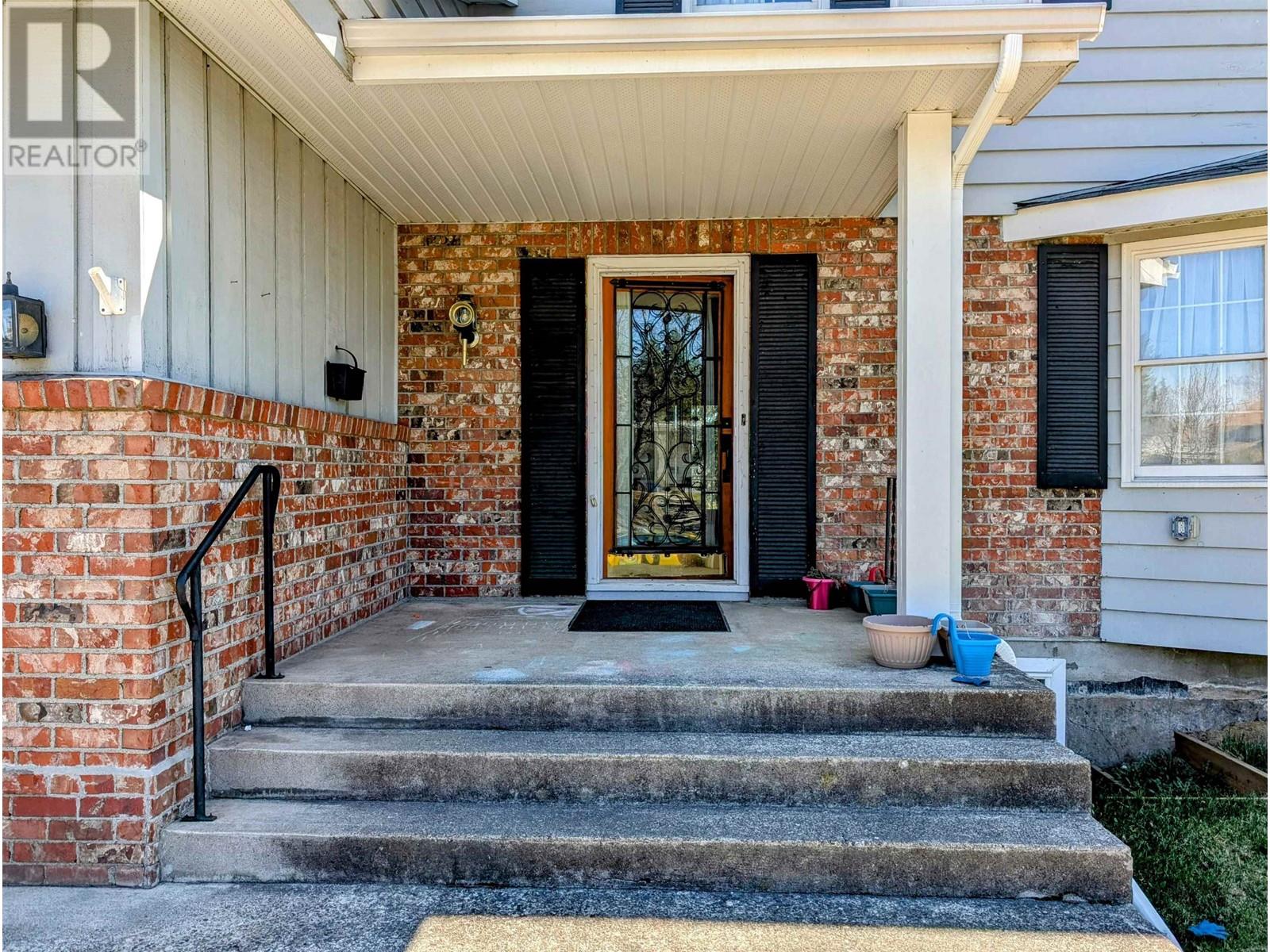 1602 Edmonton Street, Prince George, British Columbia  V2M 1X4 - Photo 2 - R2997132