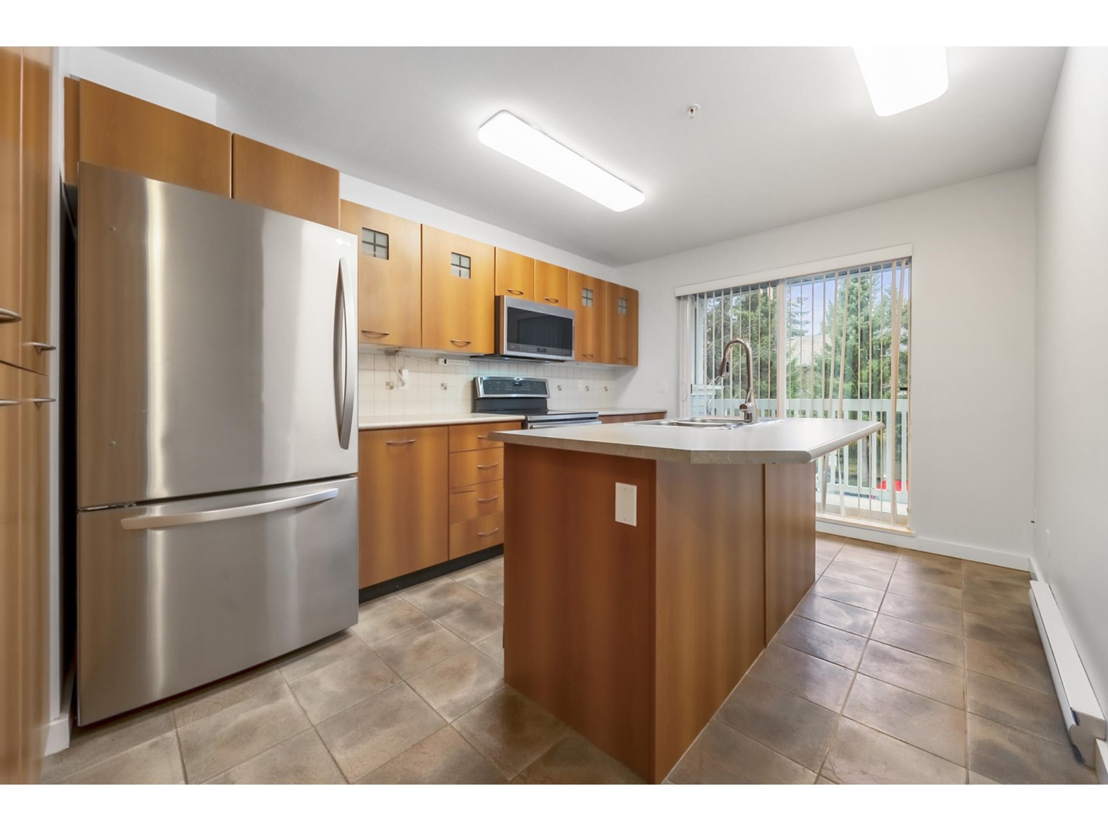 Property at 4 7179 201 STREET image 3
