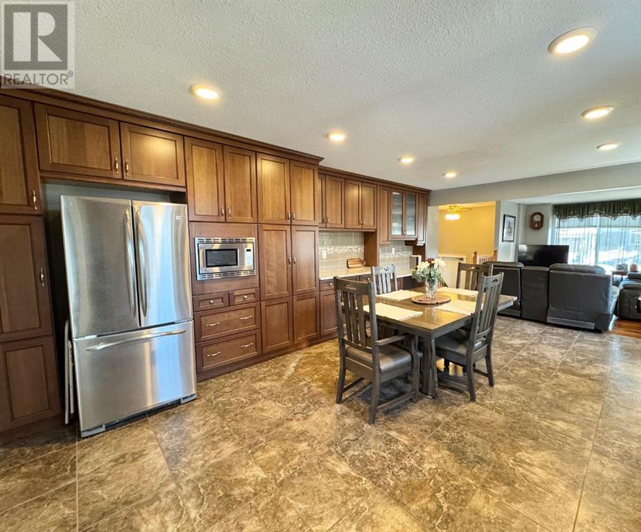 Property at 44 Pineview Road image 5