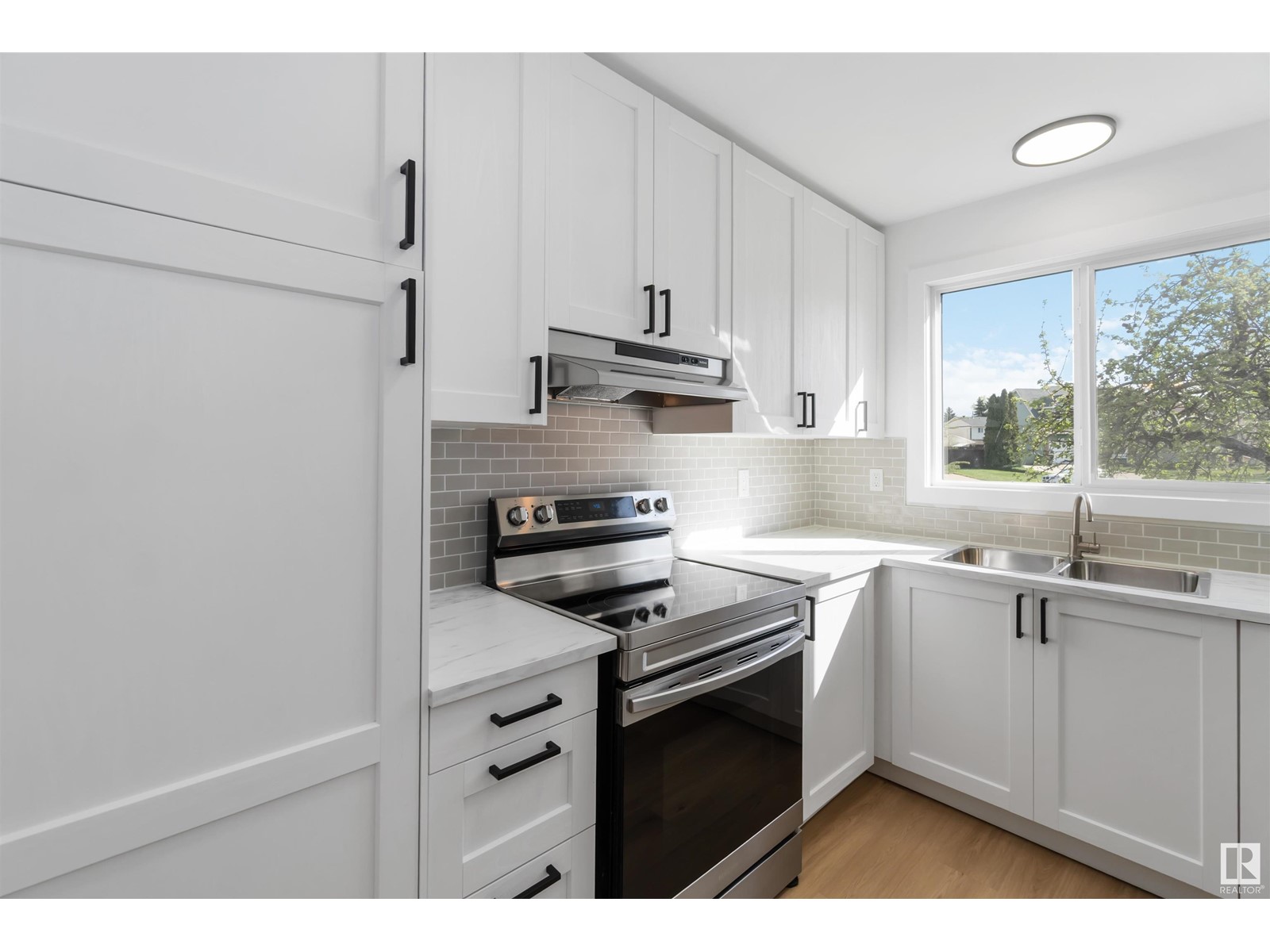 4615 35 Av Nw, Edmonton, Alberta  T6L 3P8 - Photo 13 - E4434447
