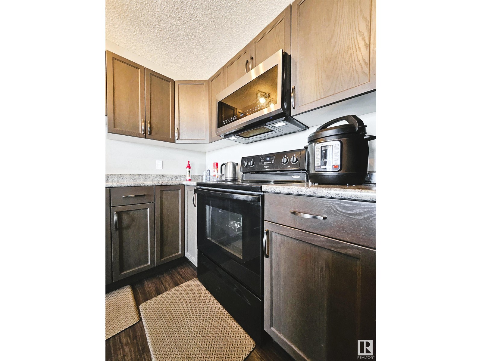 #31 445 Brintnell Bv Nw, Edmonton, Alberta  T5Y 0V5 - Photo 6 - E4430933
