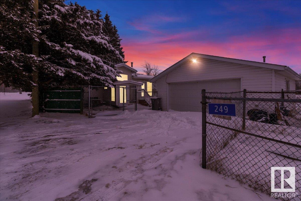 249 2nd Av, Hilliard, Alberta  T0B 2B0 - Photo 2 - E4428179