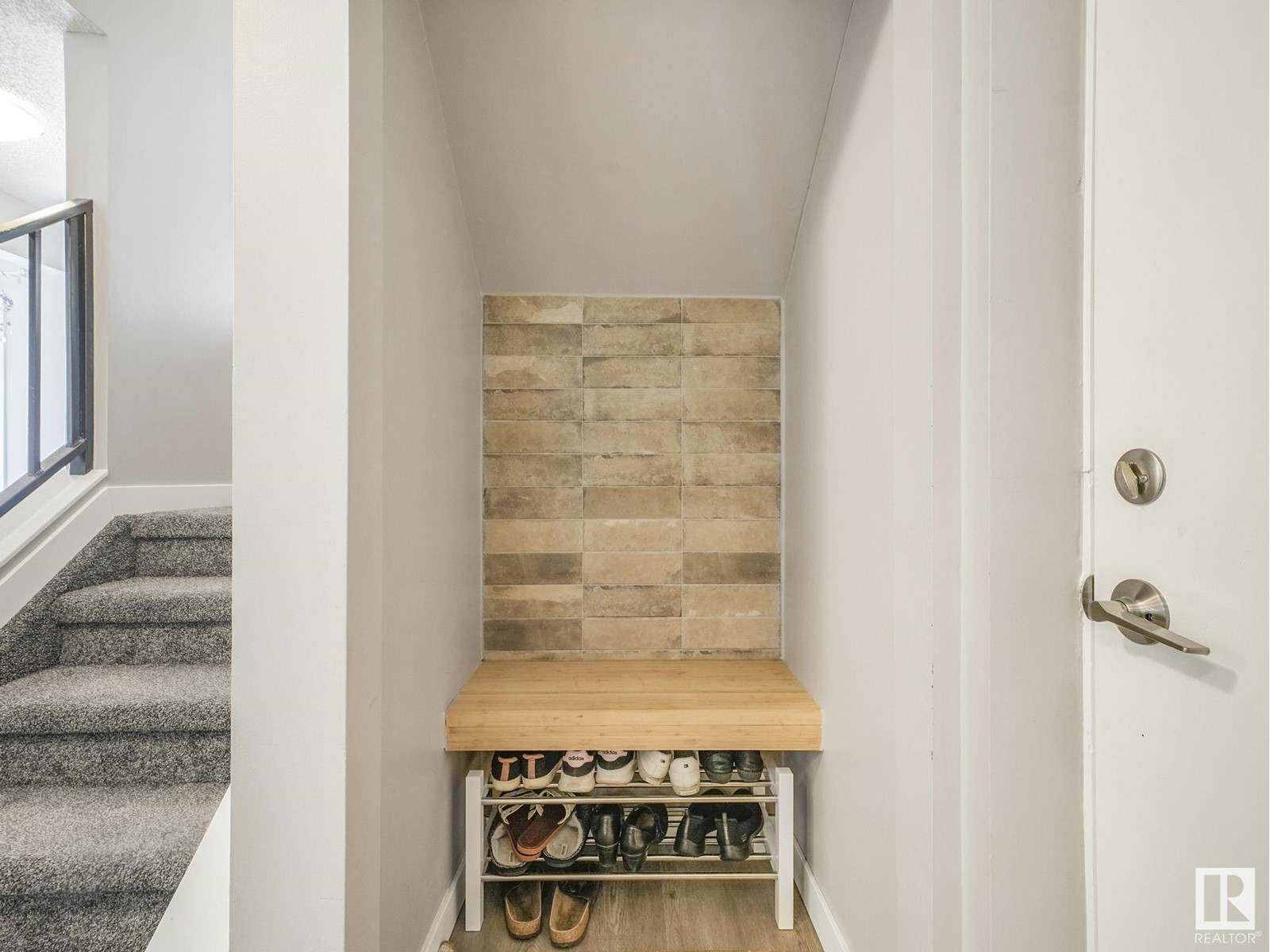 307 Lancaster Tc Nw, Edmonton, Alberta  T5X 5T7 - Photo 4 - E4434450