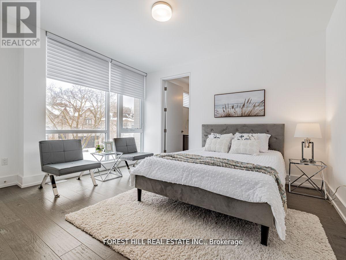 7 Fairmeadow Avenue, Toronto, Ontario  M2P 1W6 - Photo 16 - C12123150
