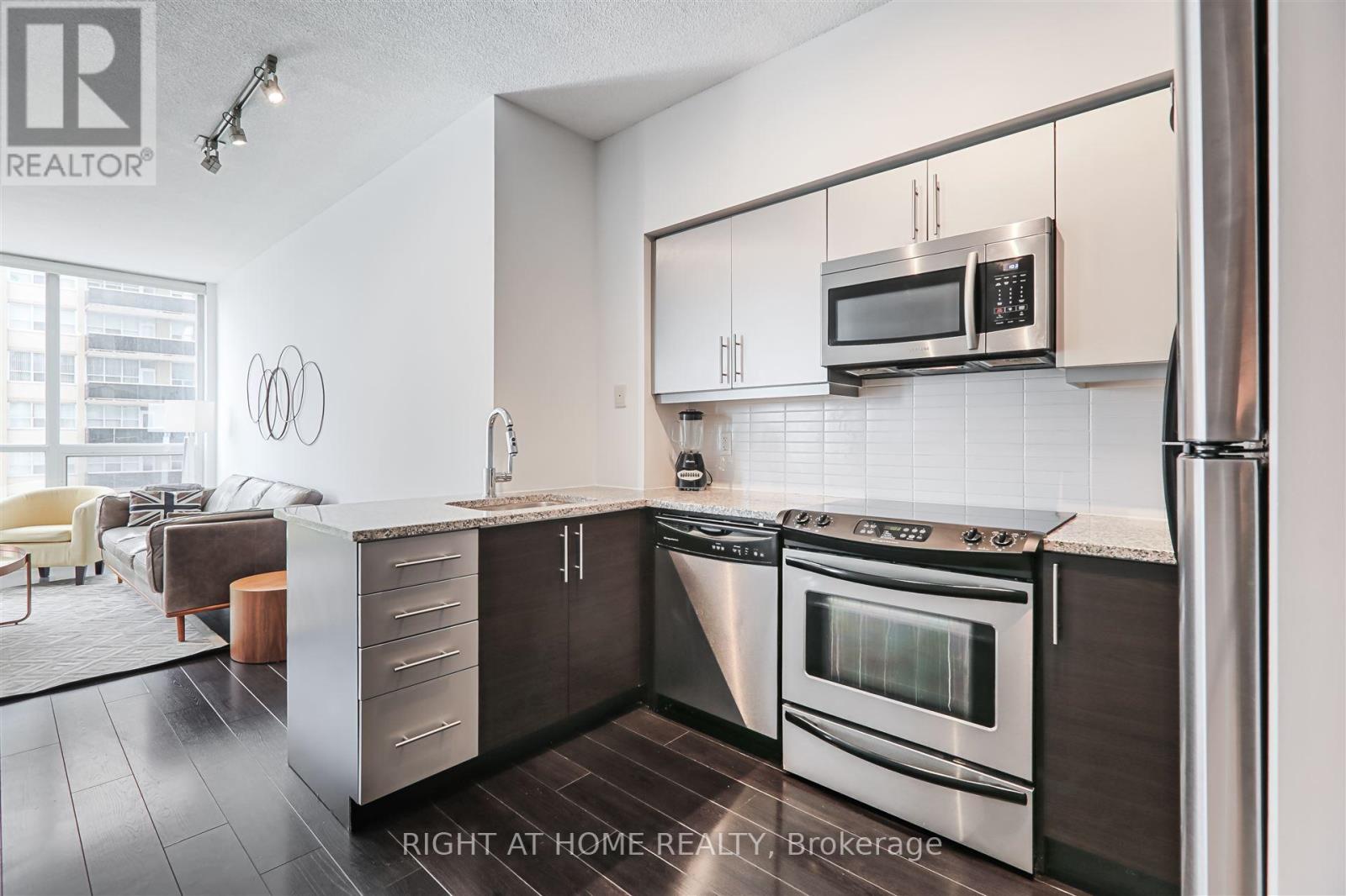 908 - 83 REDPATH AVENUE, Toronto, Ontario