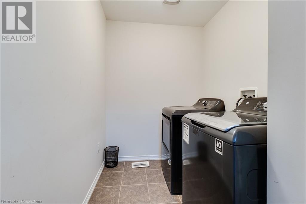 230 English Lane Lane, Brantford, Ontario  N3T 0K2 - Photo 30 - 40713620