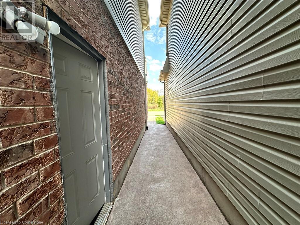 230 English Lane Lane, Brantford, Ontario  N3T 0K2 - Photo 50 - 40713620
