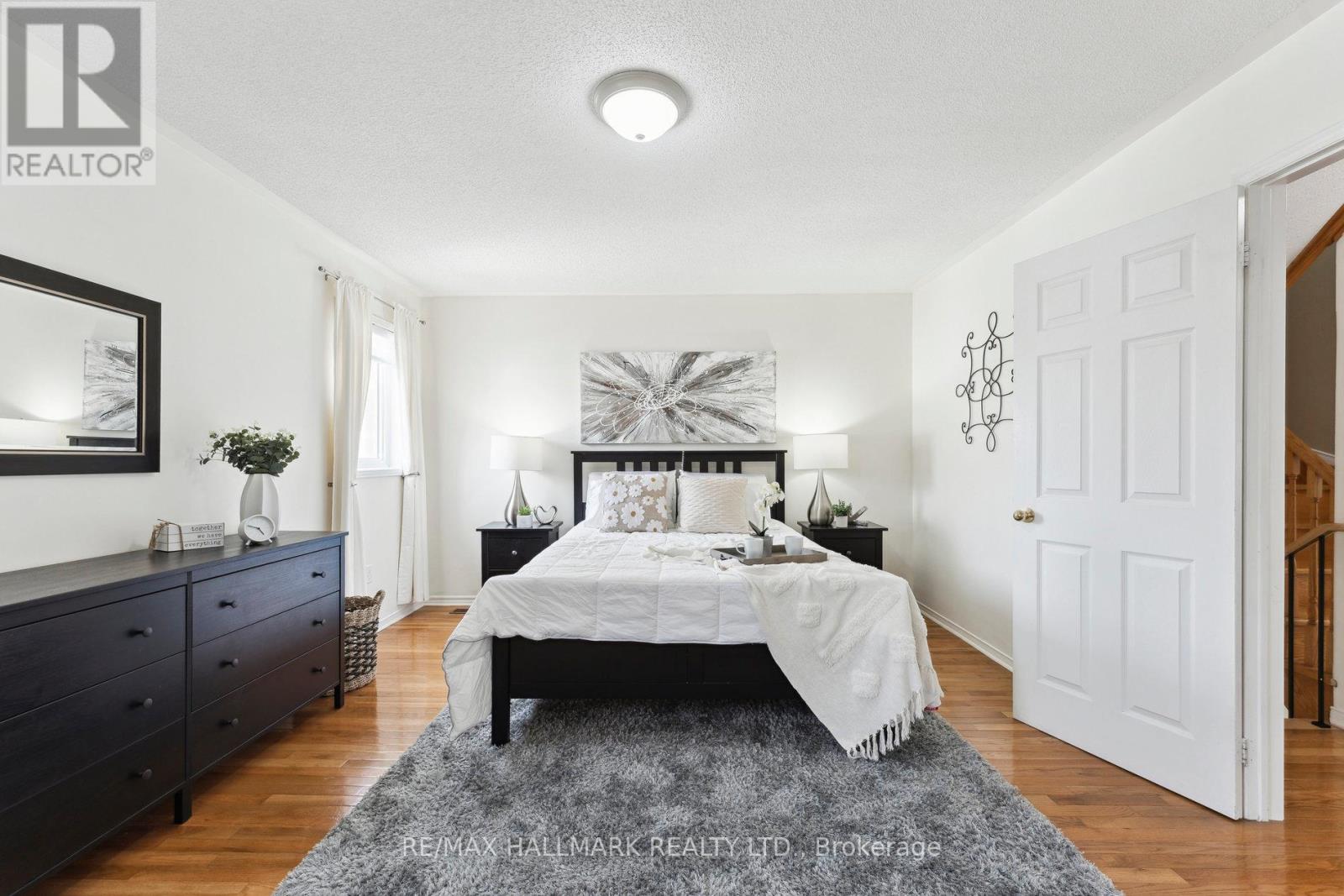 128 Seaside Circle, Brampton, Ontario  L6R 2G9 - Photo 20 - W12114664