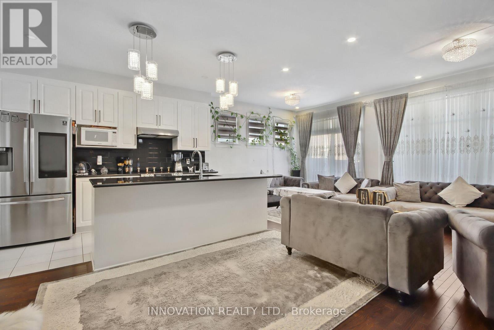517 Muscari Street, Ottawa, Ontario  K1T 0S3 - Photo 9 - X11977787