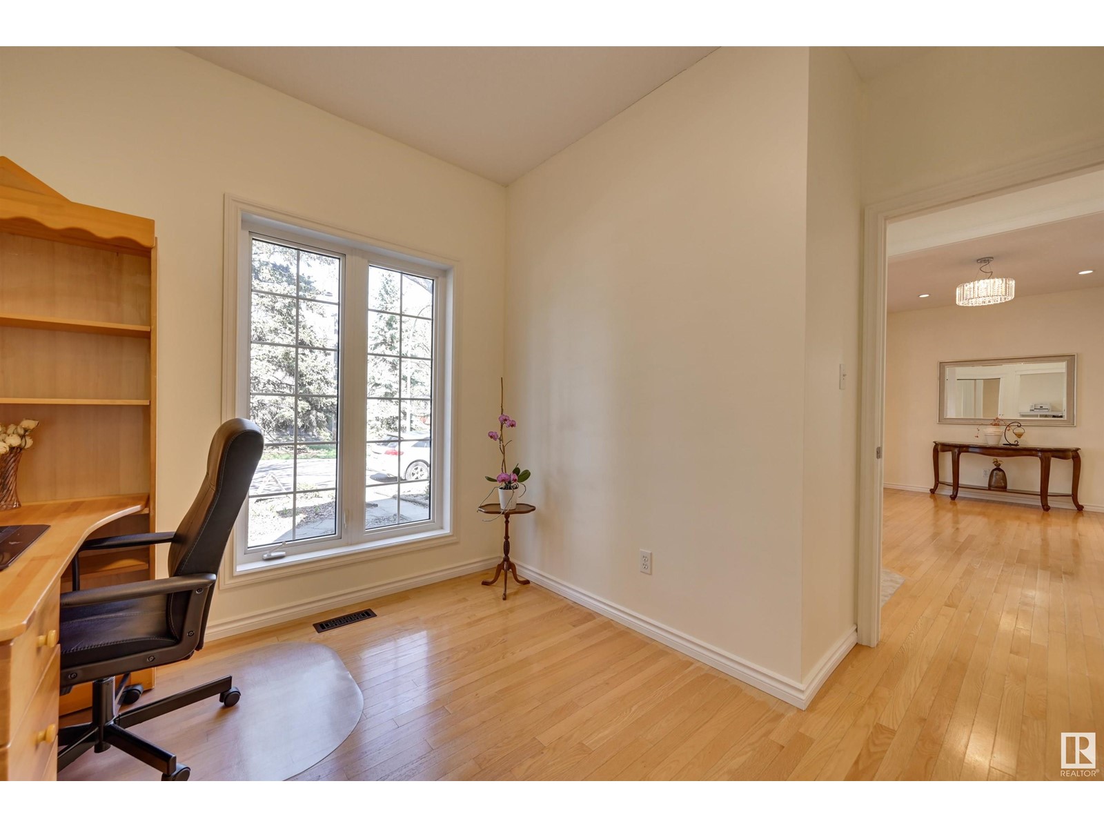 Property at 11729 71A AV NW image 3