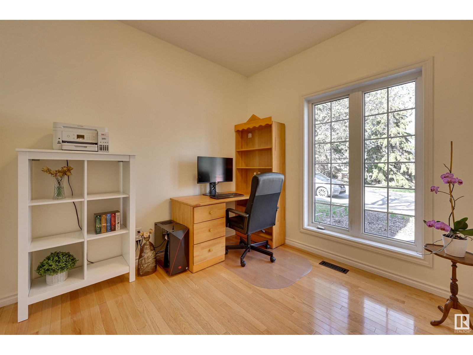 Property at 11729 71A AV NW image 2