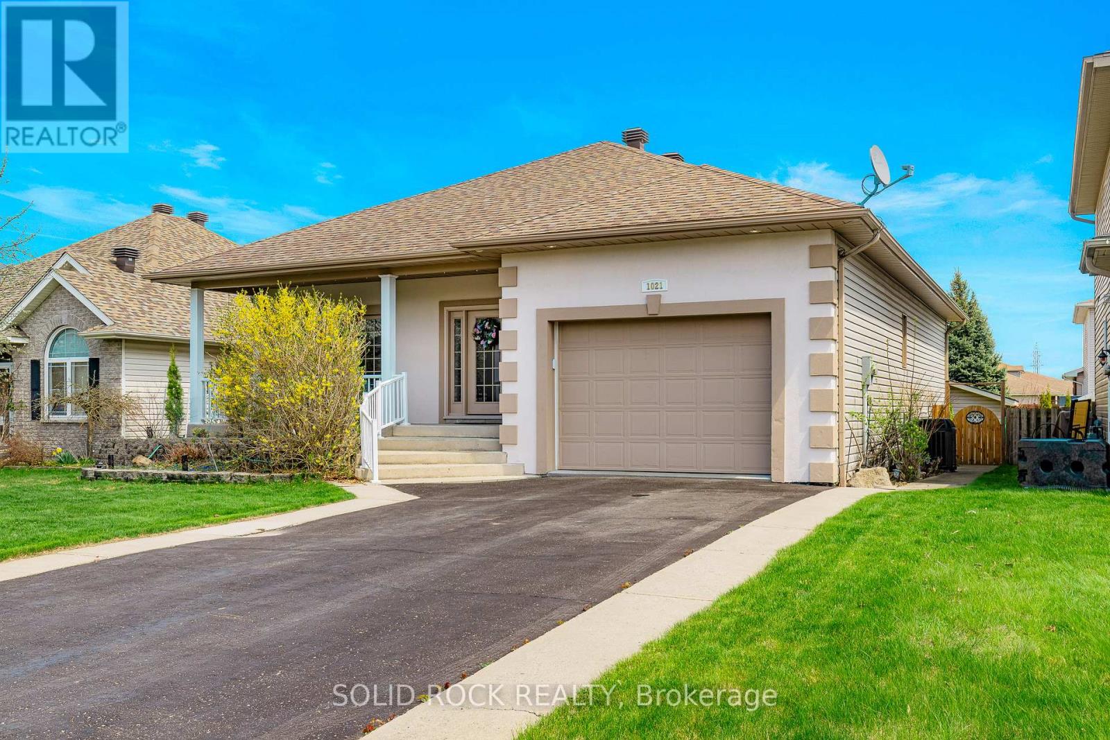Property at 1021 CRESTWOOD DRIVE image 2