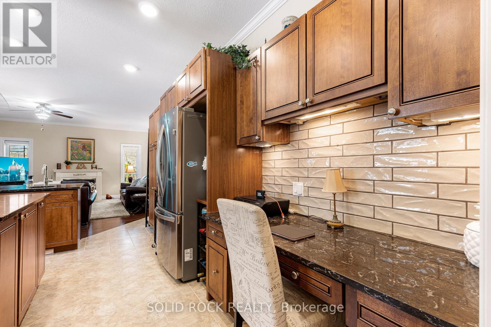 1021 Crestwood Drive, Brockville, Ontario  K6V 7N1 - Photo 8 - X12123177