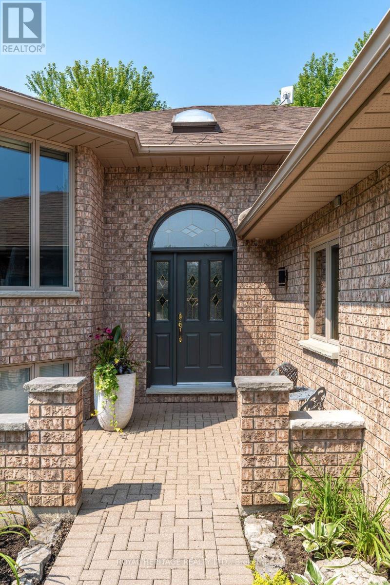 7 Ports Drive, Kawartha Lakes, Ontario  K0M 1A0 - Photo 3 - X12076355