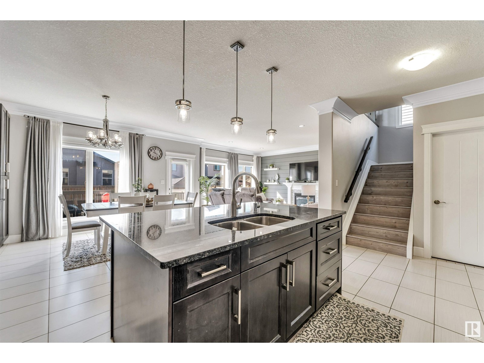 Property at 13055 165 AV NW NW image 4