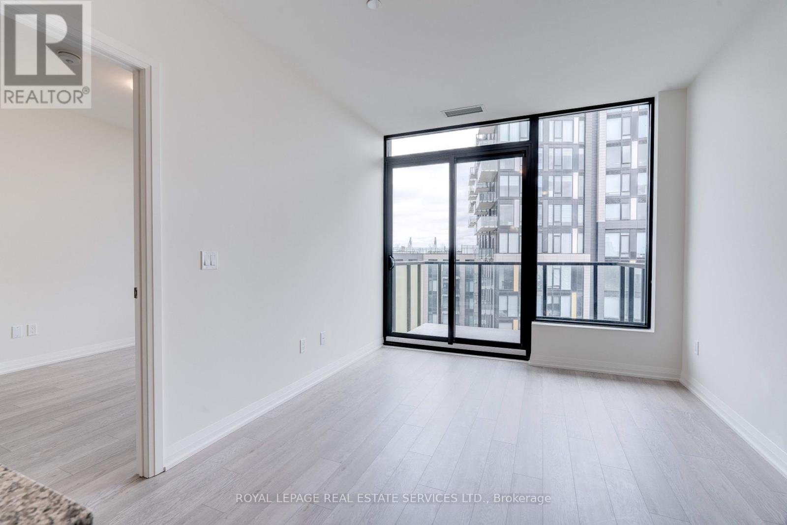 703 - 3006 William Cutmore Boulevard, Oakville, Ontario  L6H 8A4 - Photo 12 - W12123180
