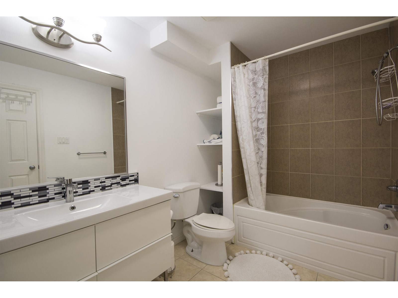12136 100a Avenue, Surrey, British Columbia  V3V 2Y5 - Photo 35 - R2963491