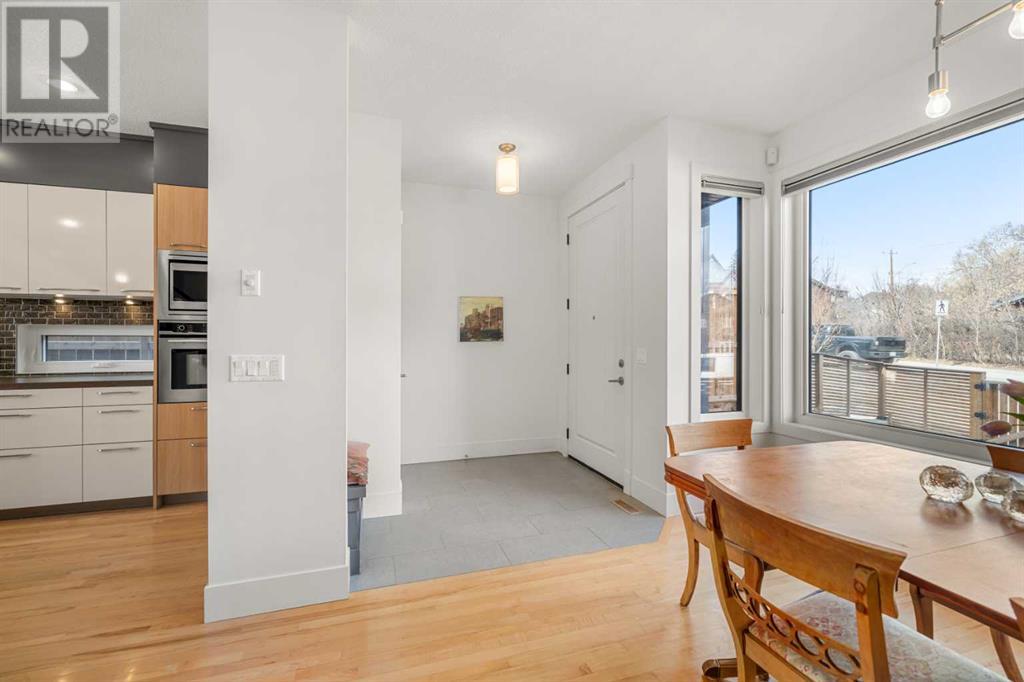 1735 33 Avenue Sw, Calgary, Alberta  T2T 1Y8 - Photo 3 - A2210537
