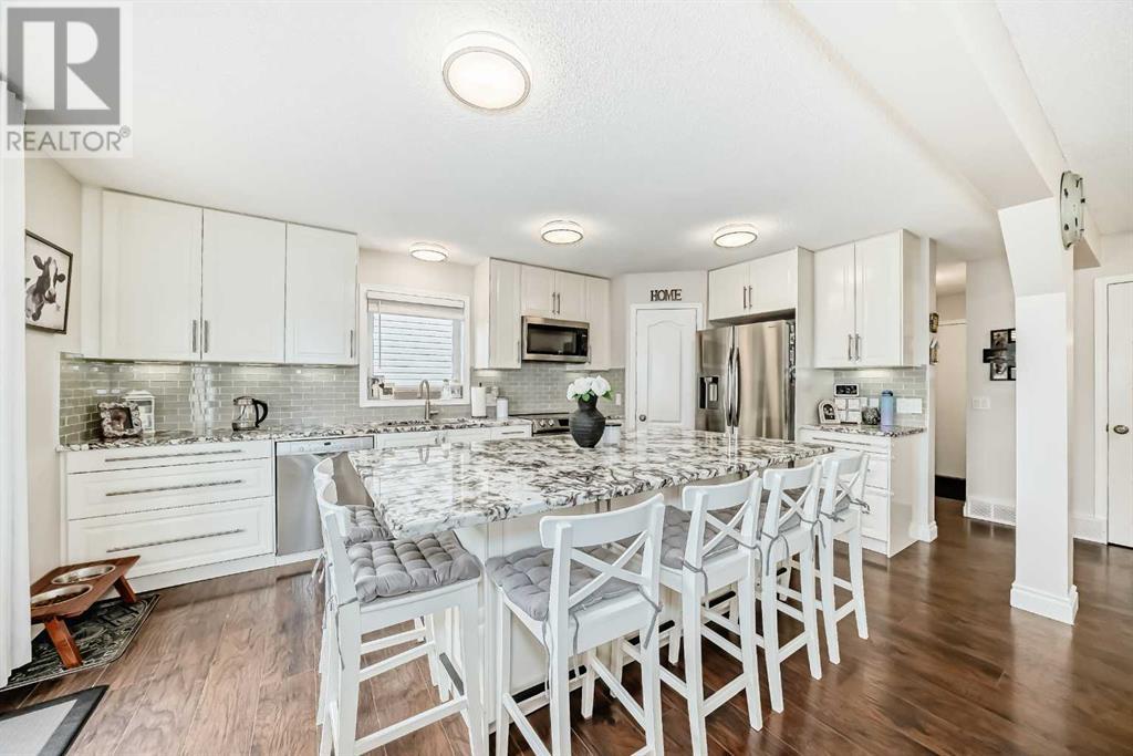 193 Douglas Ridge Circle Se, Calgary, Alberta  t2z 3c4 - Photo 7 - A2214637