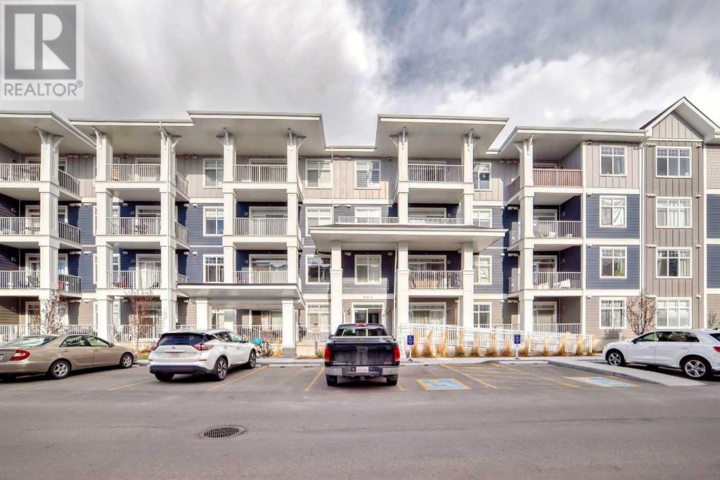 Property at 104, 500 Auburn Meadows Common SE image 3