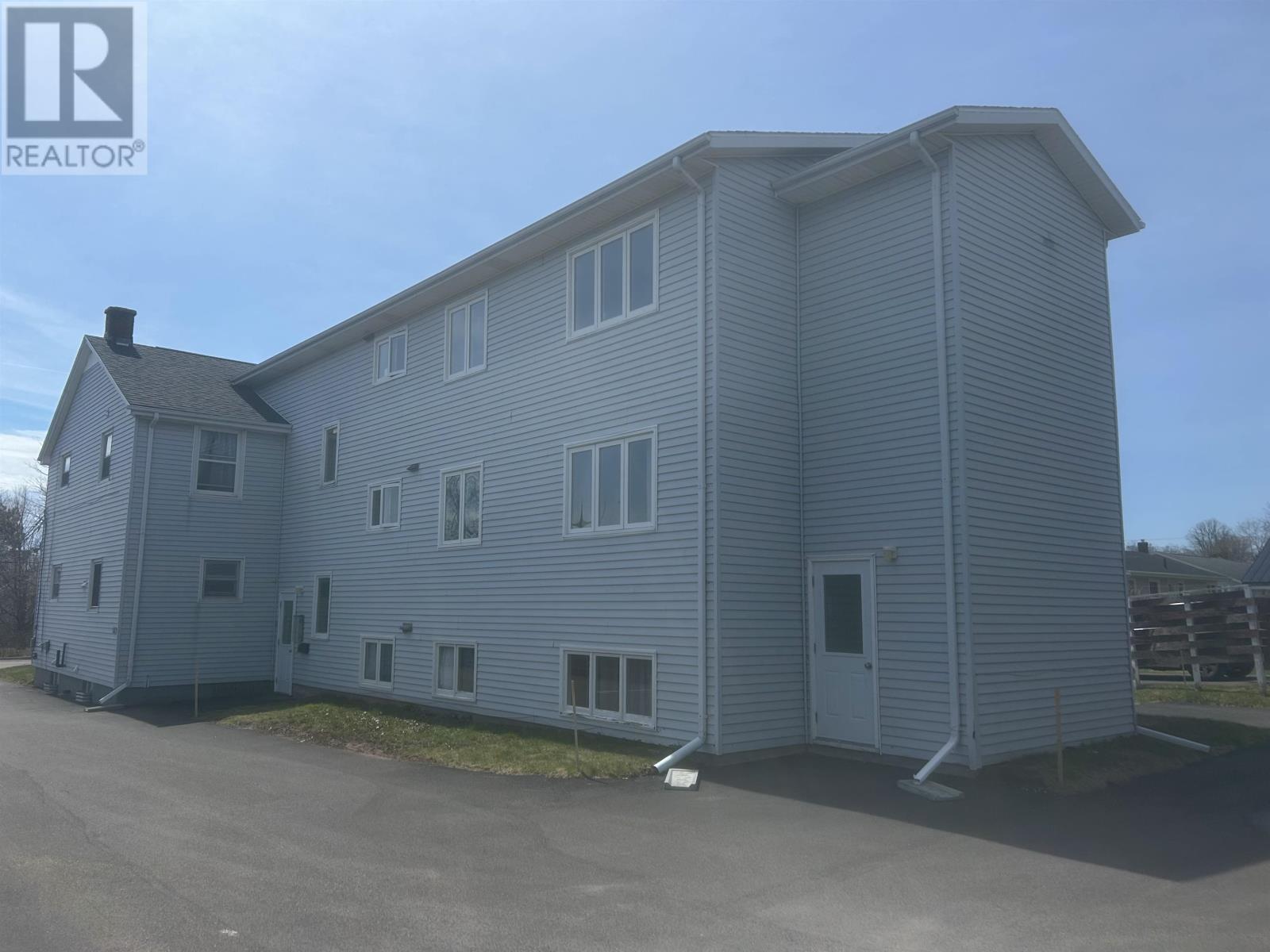 163 - 165 Nassau Street E, Charlottetown, Prince Edward Island  C1A 2X3 - Photo 2 - 202509755