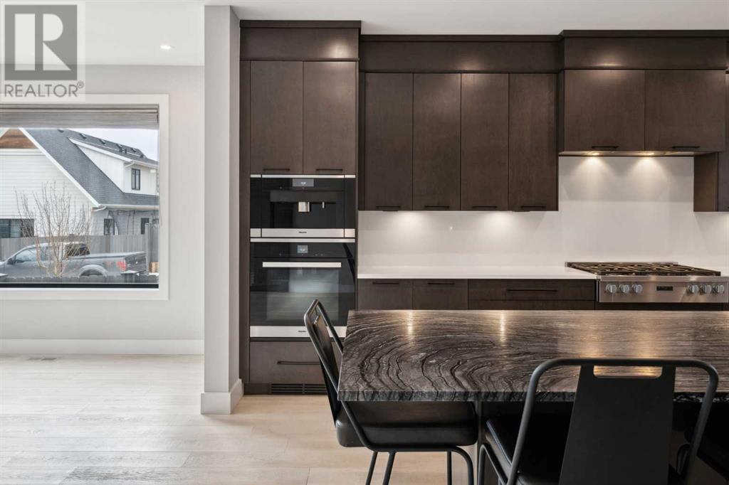 81 Trasimeno Crescent Sw, Calgary, Alberta  T3E 8B9 - Photo 12 - A2216883