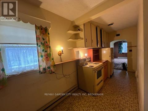 Property at 770 BAY STREET image 5