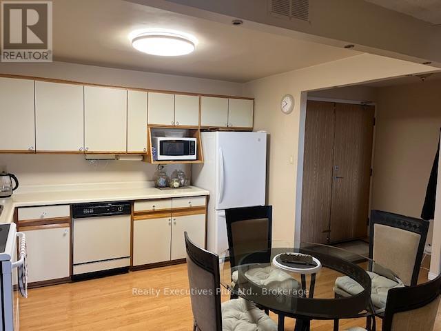 604 - 21 East Avenue S, Hamilton, Ontario  L8N 2T3 - Photo 4 - X12123197