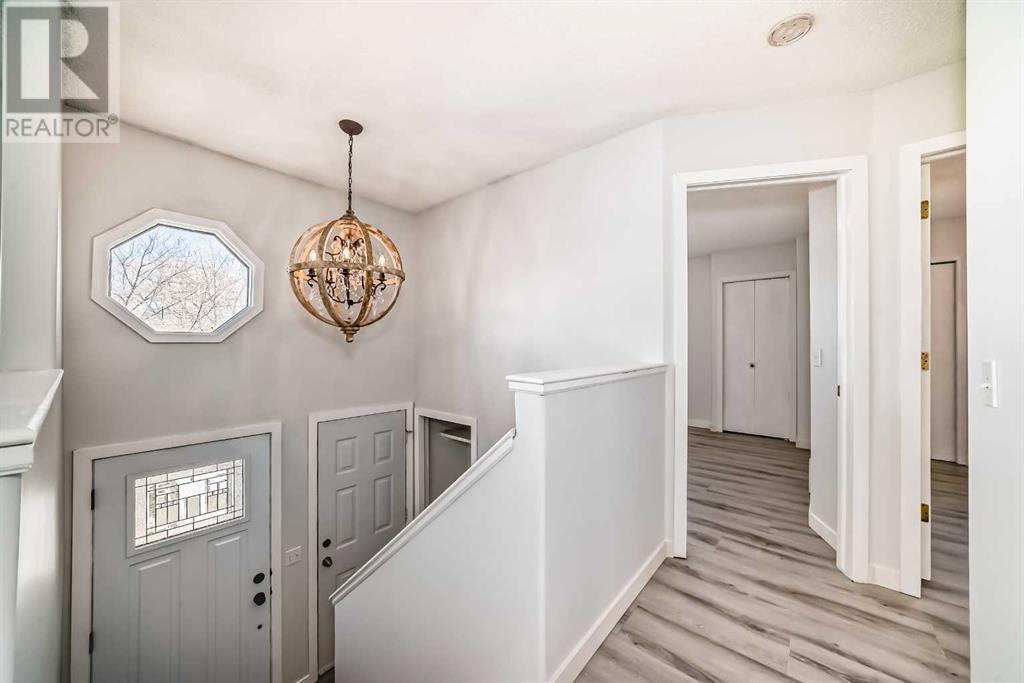 906 Allen Street, Airdrie, Alberta  T4B 2B1 - Photo 4 - A2205509