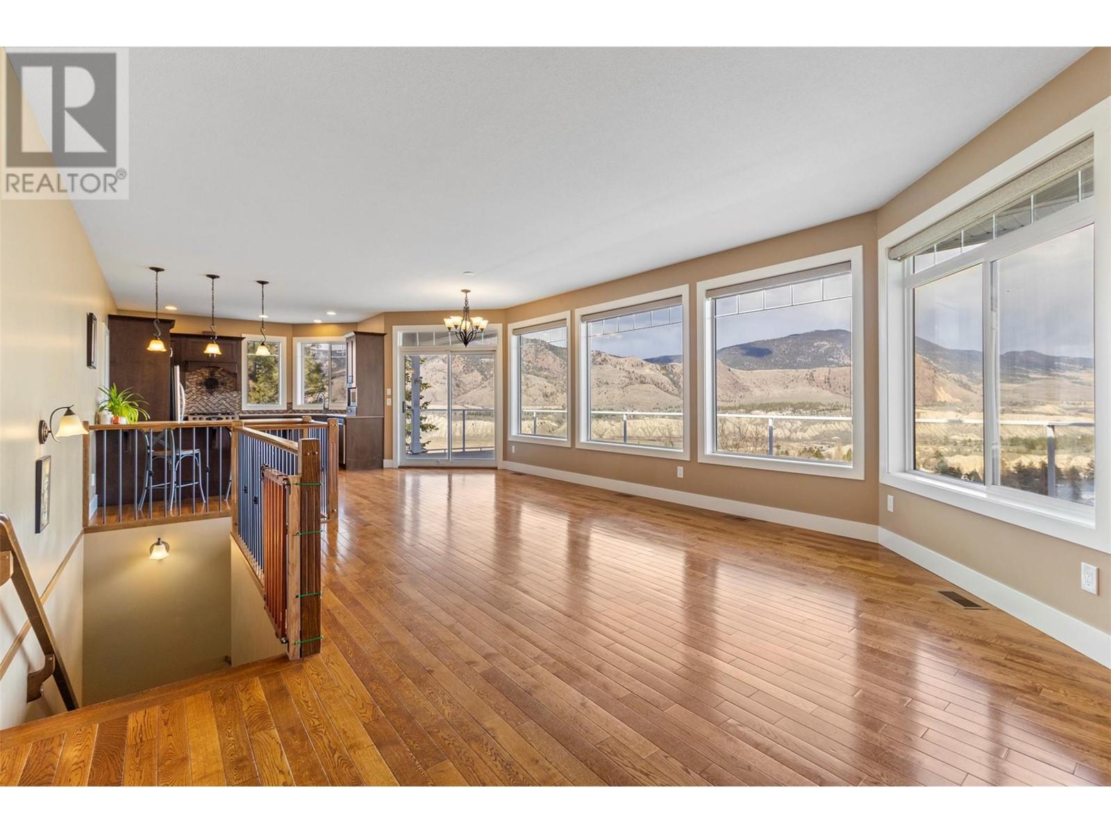 4721 Uplands Drive, Kamloops, British Columbia  V2C 6S9 - Photo 4 - 10340110