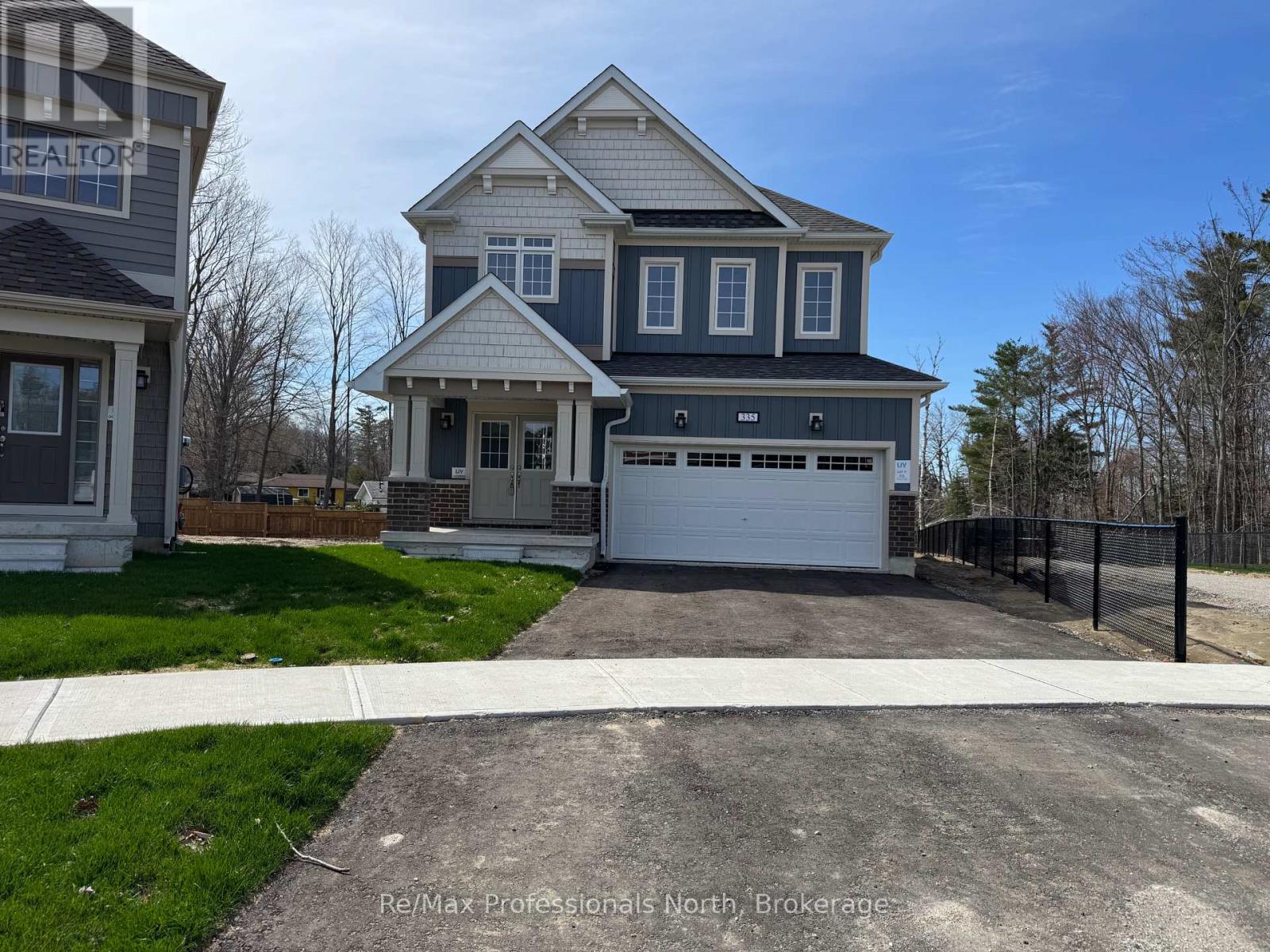335 BEECHWOOD FOREST LANE, Gravenhurst, Ontario