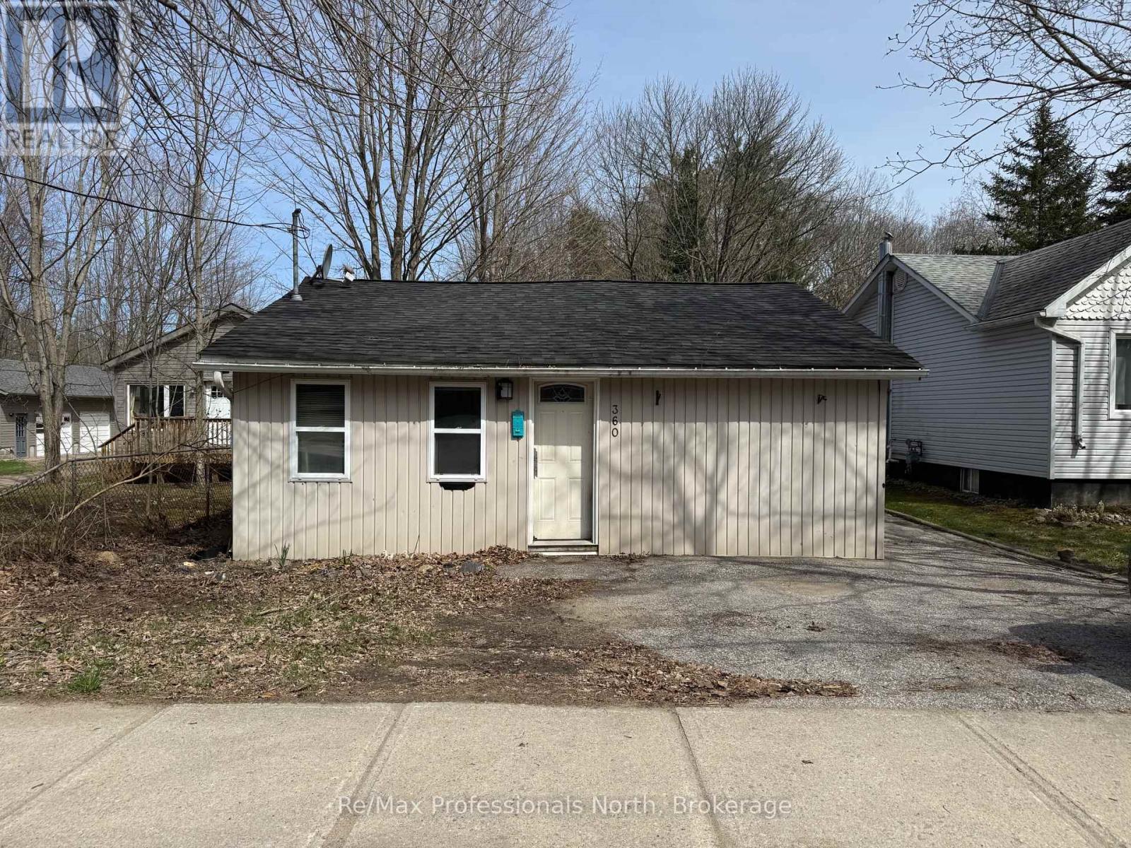 360 Muskoka Beach Road, Gravenhurst, Ontario  P1P 1M6 - Photo 22 - X11912810