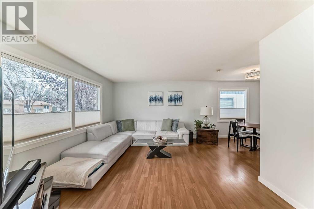 5023 Marlborough Drive Ne, Calgary, Alberta  T2A 2Z7 - Photo 3 - A2216363