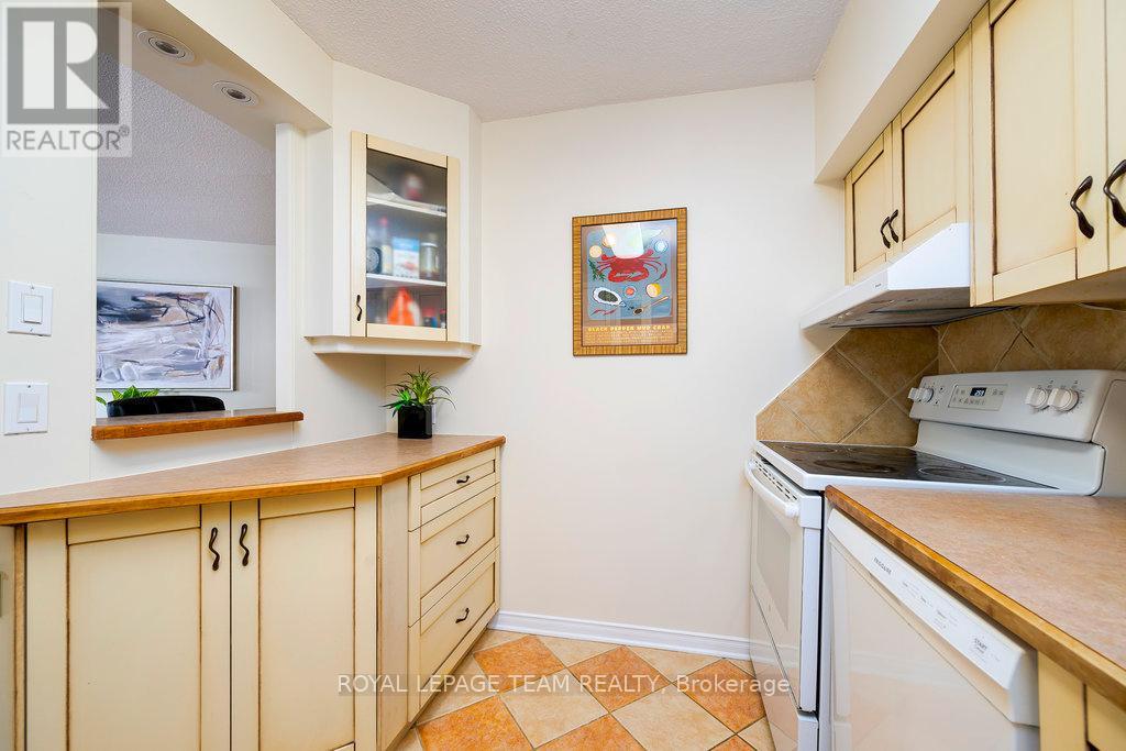 1703 - 900 Dynes Road, Ottawa, Ontario  K2C 3L6 - Photo 15 - X12123225