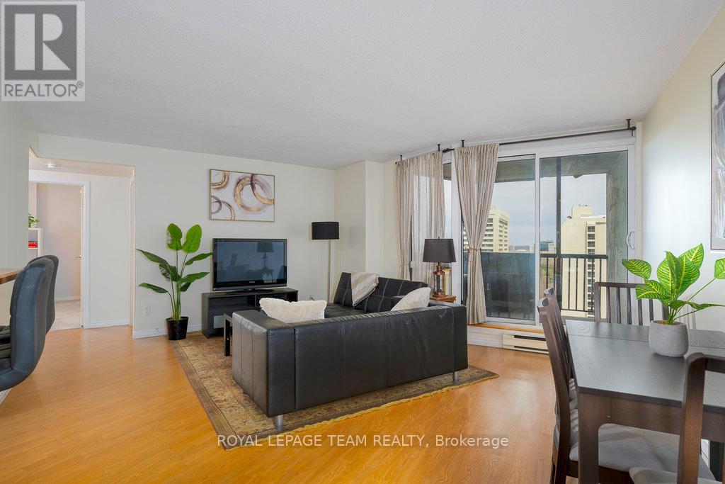 1703 - 900 Dynes Road, Ottawa, Ontario  K2C 3L6 - Photo 4 - X12123225
