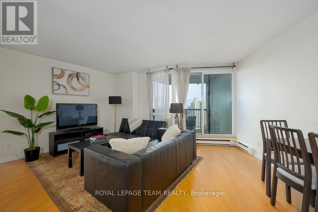 1703 - 900 Dynes Road, Ottawa, Ontario  K2C 3L6 - Photo 6 - X12123225
