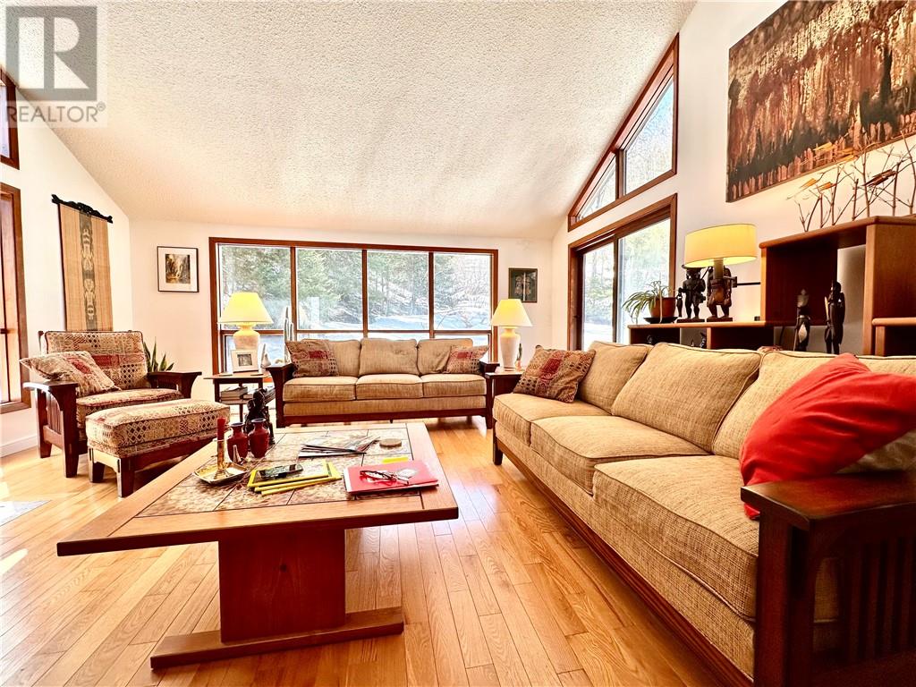 9 Spur Street, Onaping, Ontario  P0M 2R0 - Photo 19 - 2121863