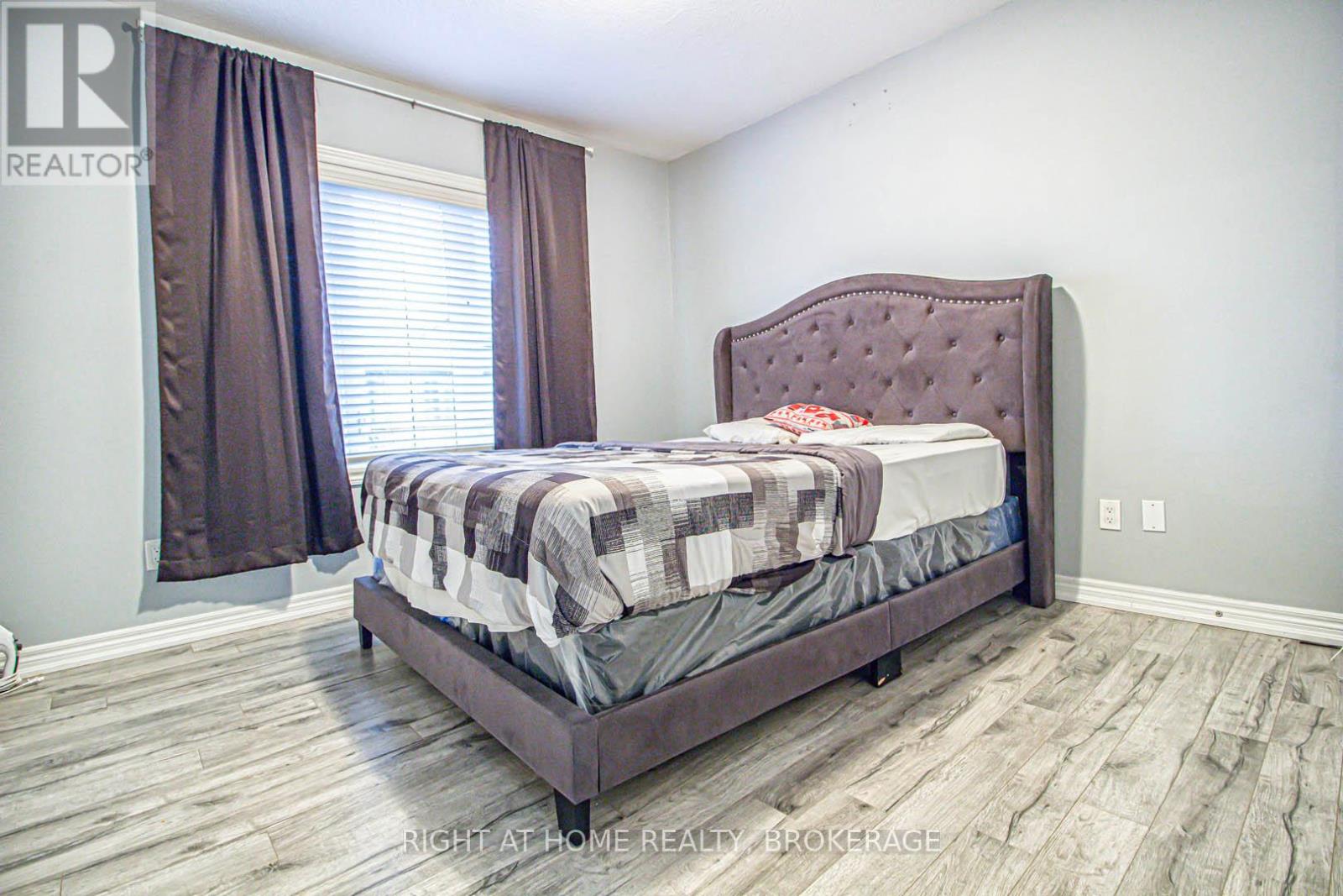 13 Waterview Drive, Hamilton, Ontario  L8E 0J3 - Photo 11 - X12123242