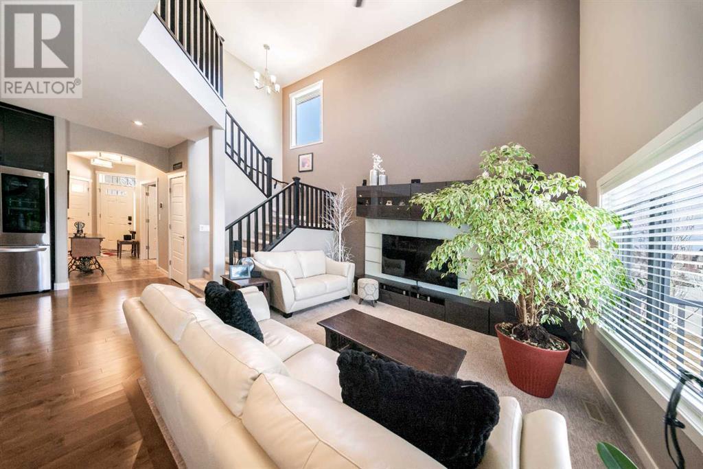 19 Sorensen Close, Red Deer, Alberta  T4R 0L9 - Photo 6 - A2214299
