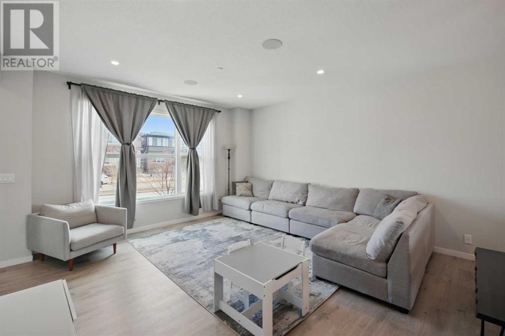 Property at 23 Lucas Boulevard NW image 5