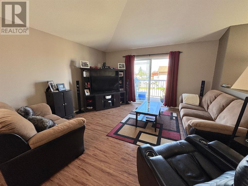 9, 4803 54 Avenue, Camrose, Alberta  T4V 5B1 - Photo 3 - A2217667