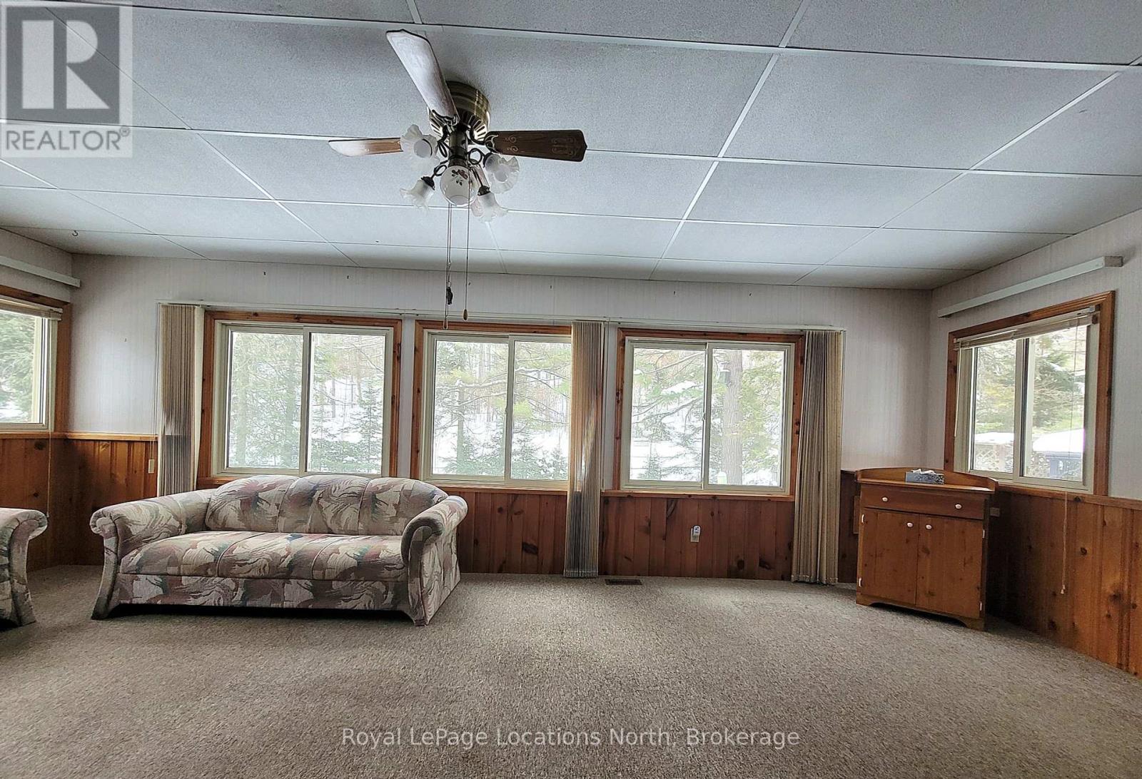 8 Ronald Avenue, Tiny, Ontario  L0L 1P1 - Photo 19 - S12116416