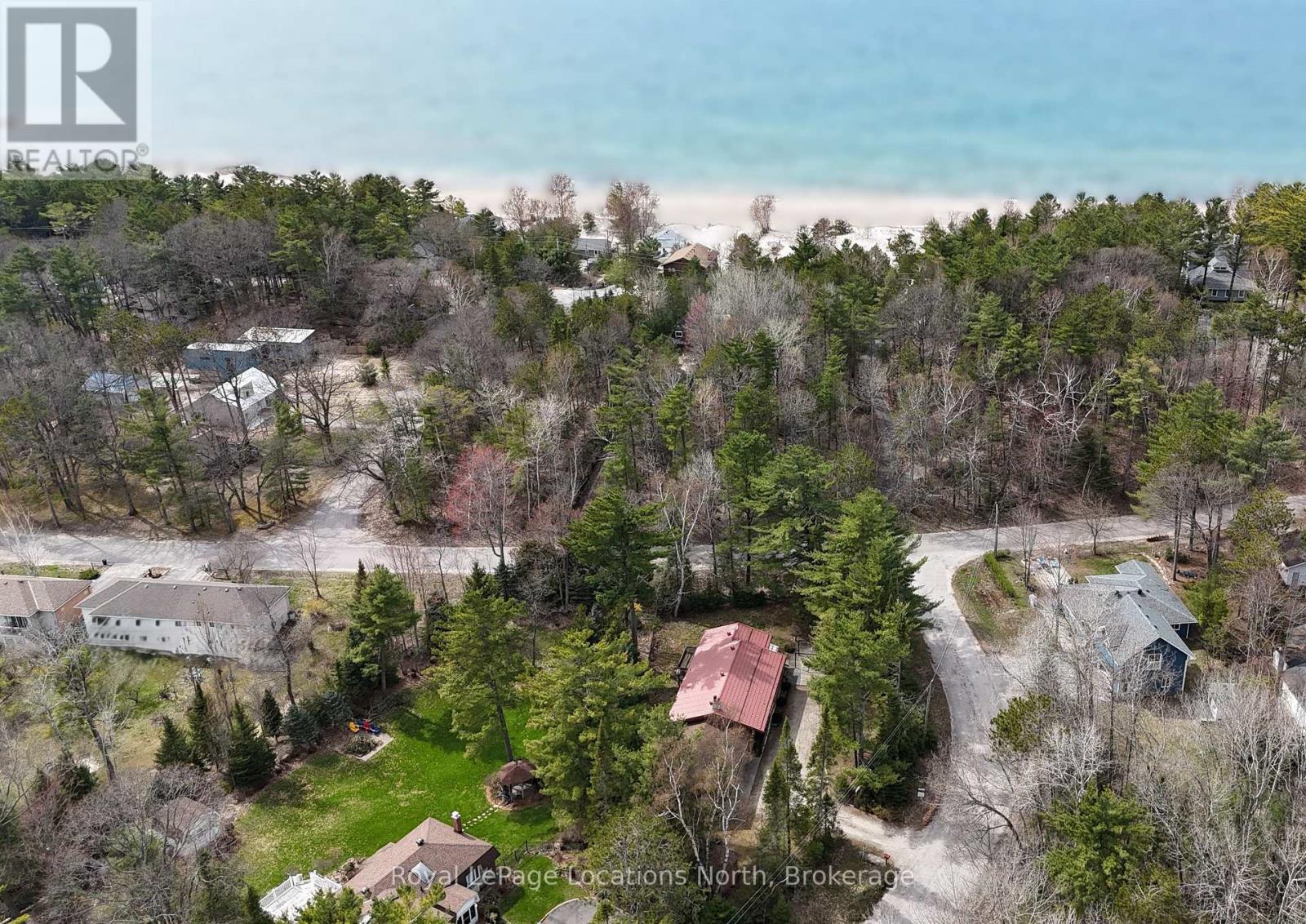 8 Ronald Avenue, Tiny, Ontario  L0L 1P1 - Photo 29 - S12116416