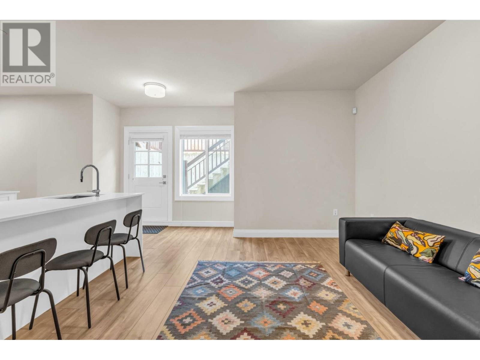 Basement Suite 2475 W 16th Avenue, Vancouver, British Columbia  V6K 3B7 - Photo 4 - R2997863