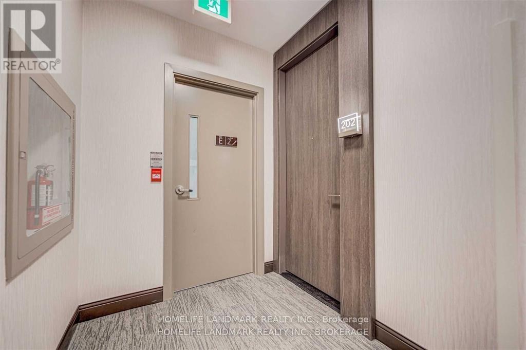 202 - 15 Water Walk Drive, Markham, Ontario  L3P 1N3 - Photo 3 - N12123259