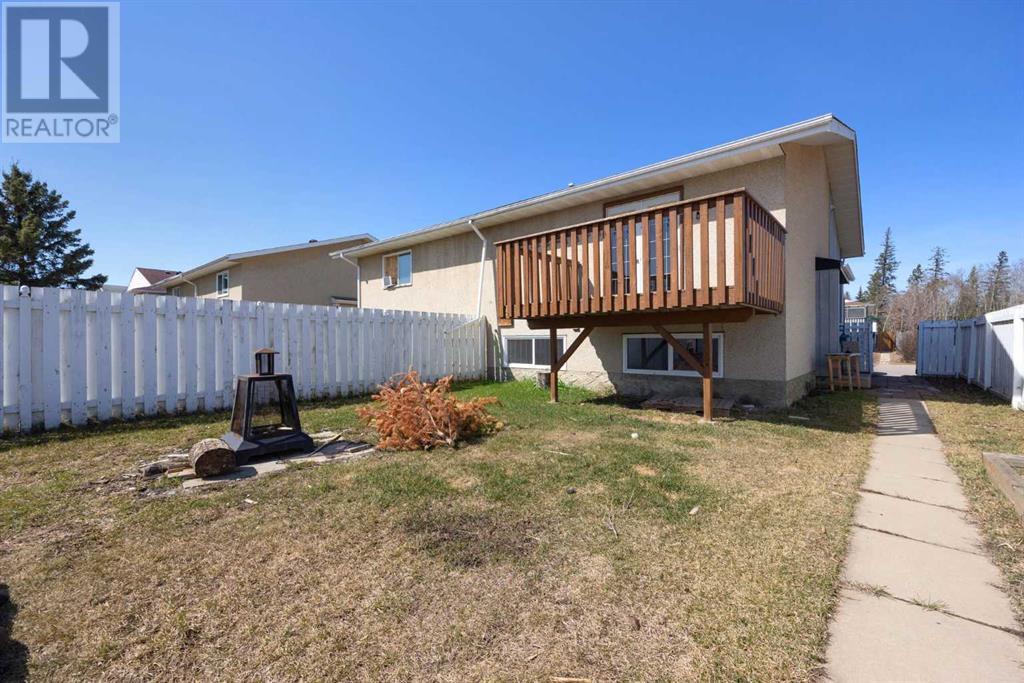 Property at 321 Ross Haven Drive image 4