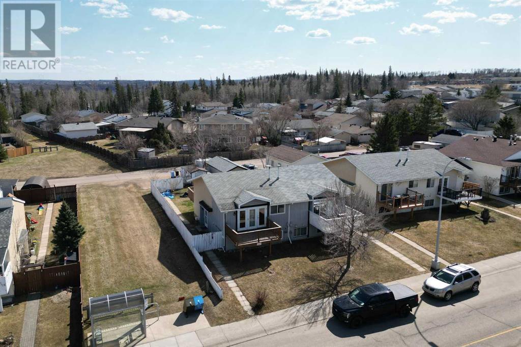 Property at 321 Ross Haven Drive image 2