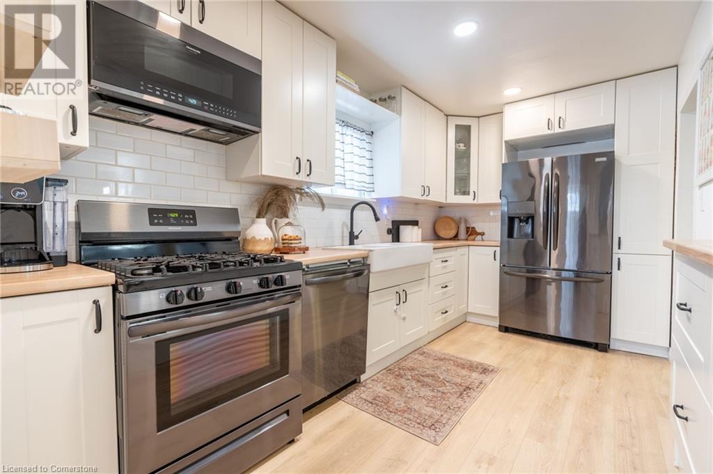 351 Queensdale Avenue E, Hamilton, Ontario  L9A 1L5 - Photo 10 - 40697007