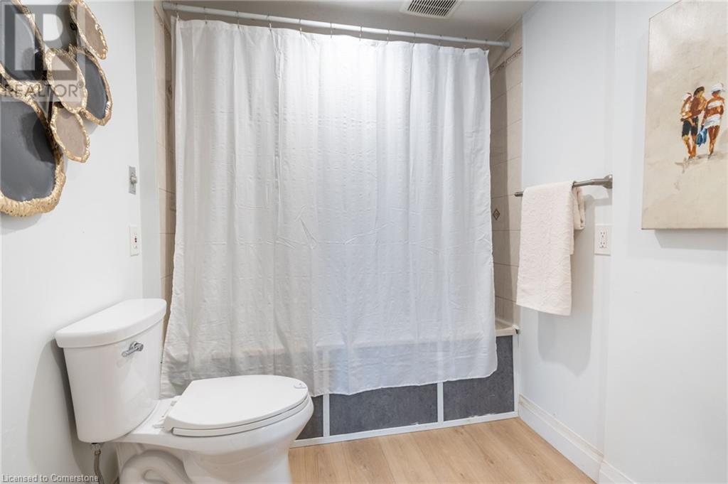 351 Queensdale Avenue E, Hamilton, Ontario  L9A 1L5 - Photo 22 - 40697007