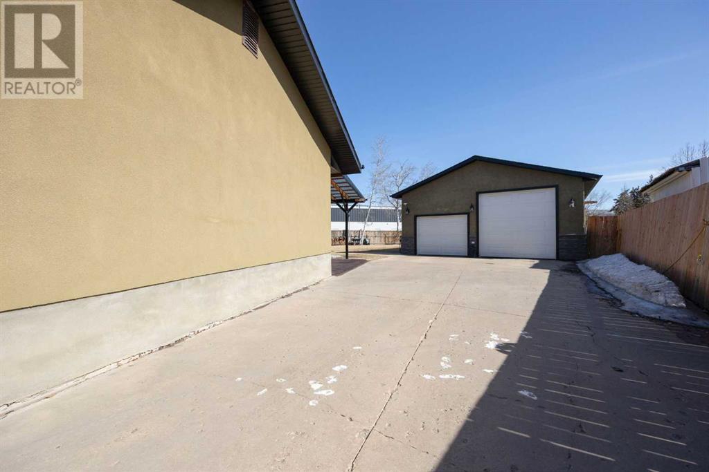 Property at 13 Bennett Crescent image 3